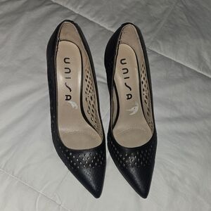 Unisa Black  Heel Size 6.5
